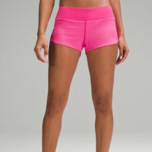 NWT Speed Up Low-Rise Lined Short 2.5" sonic pink
